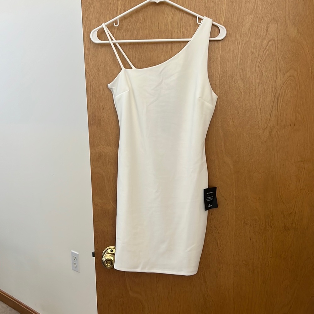 New lulus dress